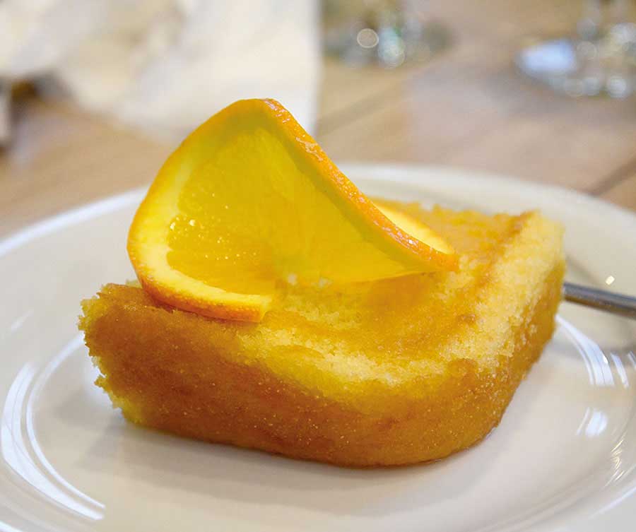 Ραβανί με λεμόνι και καραμέλα