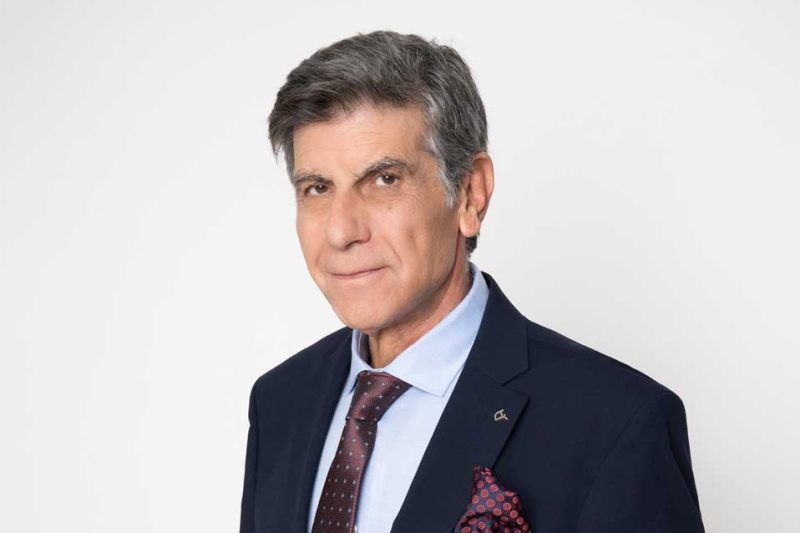 Γιάννης Μπέζος Γιάννης Μπέζος